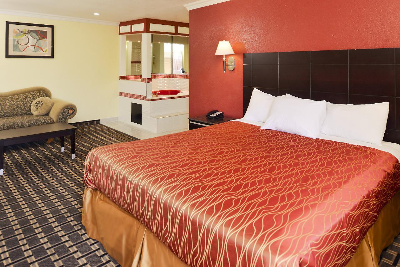 Americas Best Value Inn-Rialto Exterior foto
