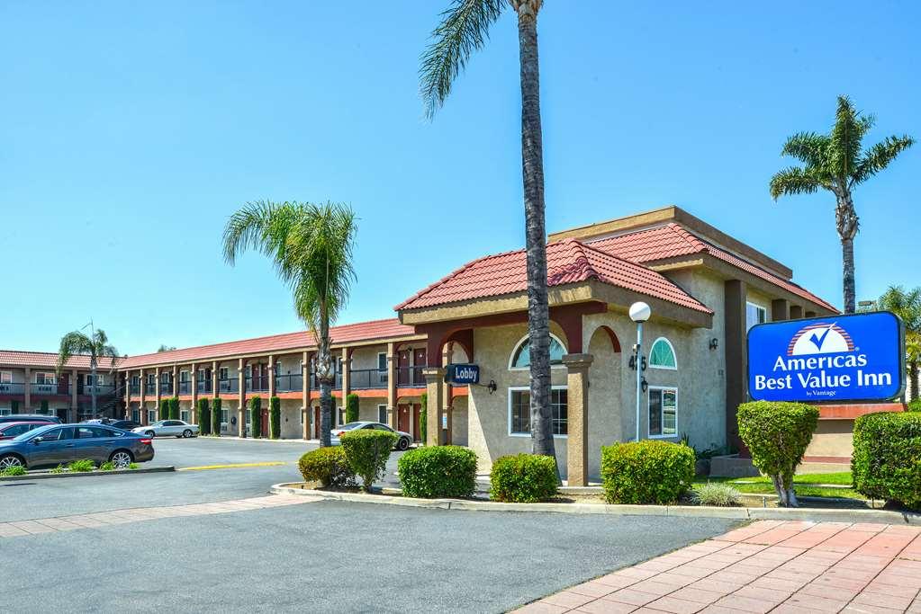 Americas Best Value Inn-Rialto Exterior foto