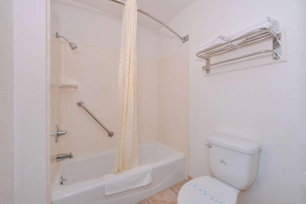 Americas Best Value Inn-Rialto Quarto foto