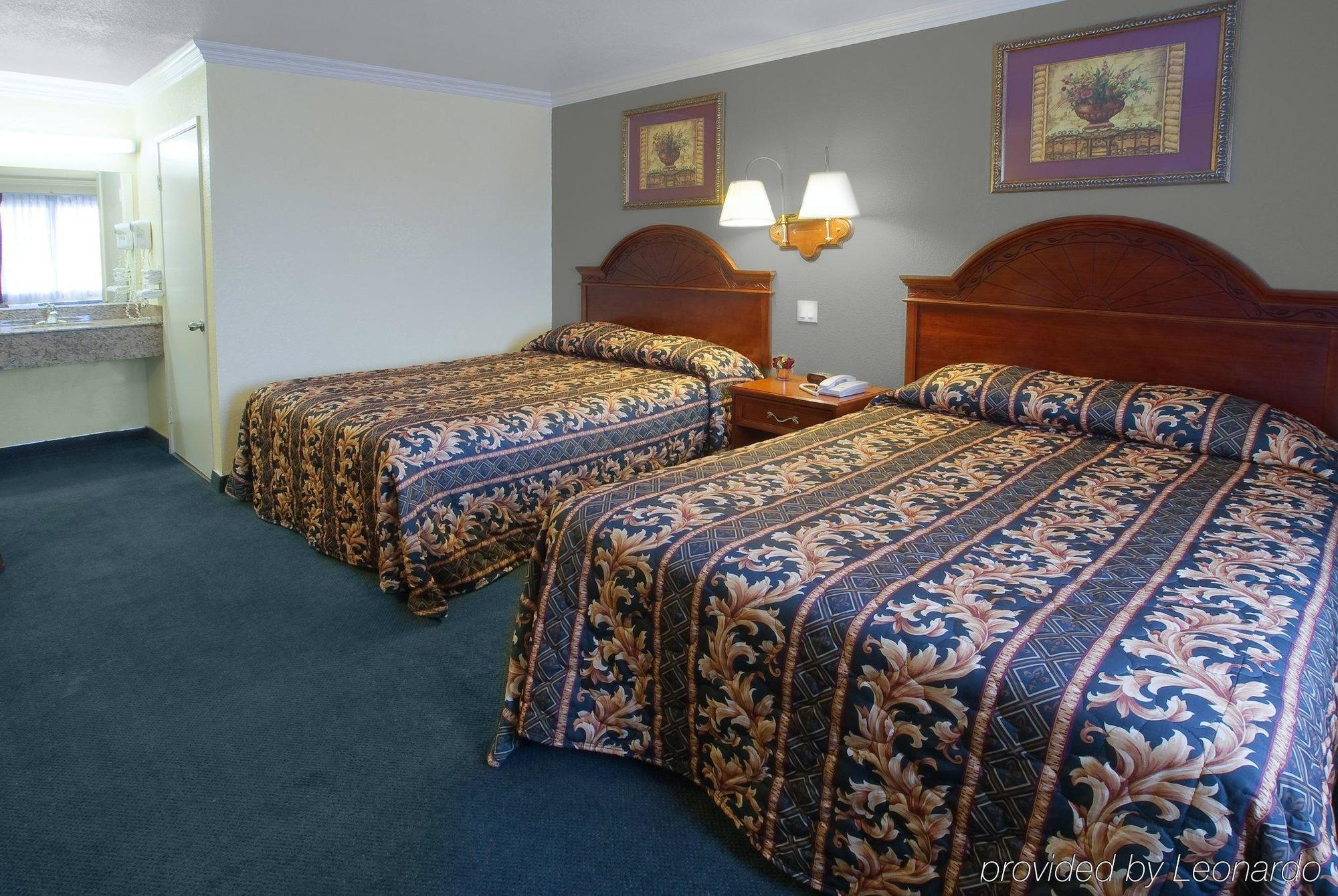 Americas Best Value Inn-Rialto Quarto foto