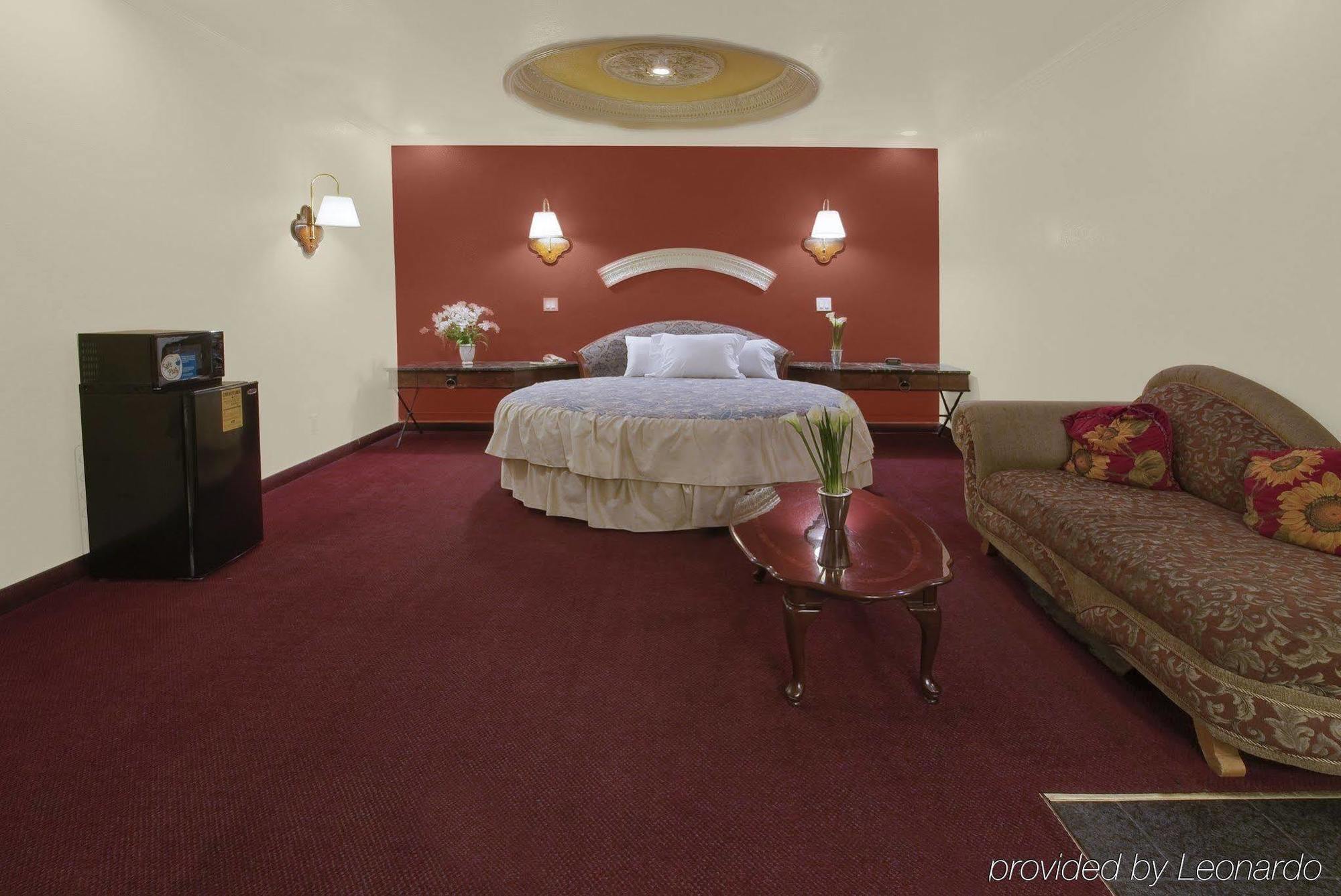 Americas Best Value Inn-Rialto Quarto foto